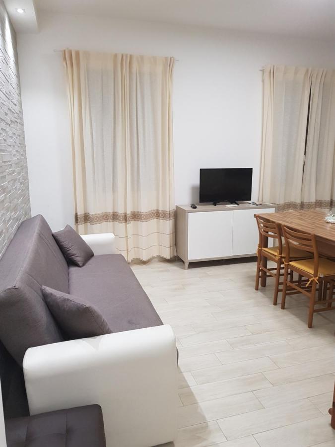 דירות Tortolì La Casa Di Laura מראה חיצוני תמונה